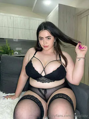 Curvylizzz OnlyFans Leaked Free Thumbnail Picture - #9FHTo6Gbxp